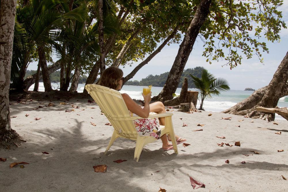 Karahe Beach Hotel Manuel Antonio Esterno foto