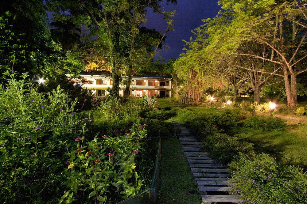 Karahe Beach Hotel Manuel Antonio Esterno foto