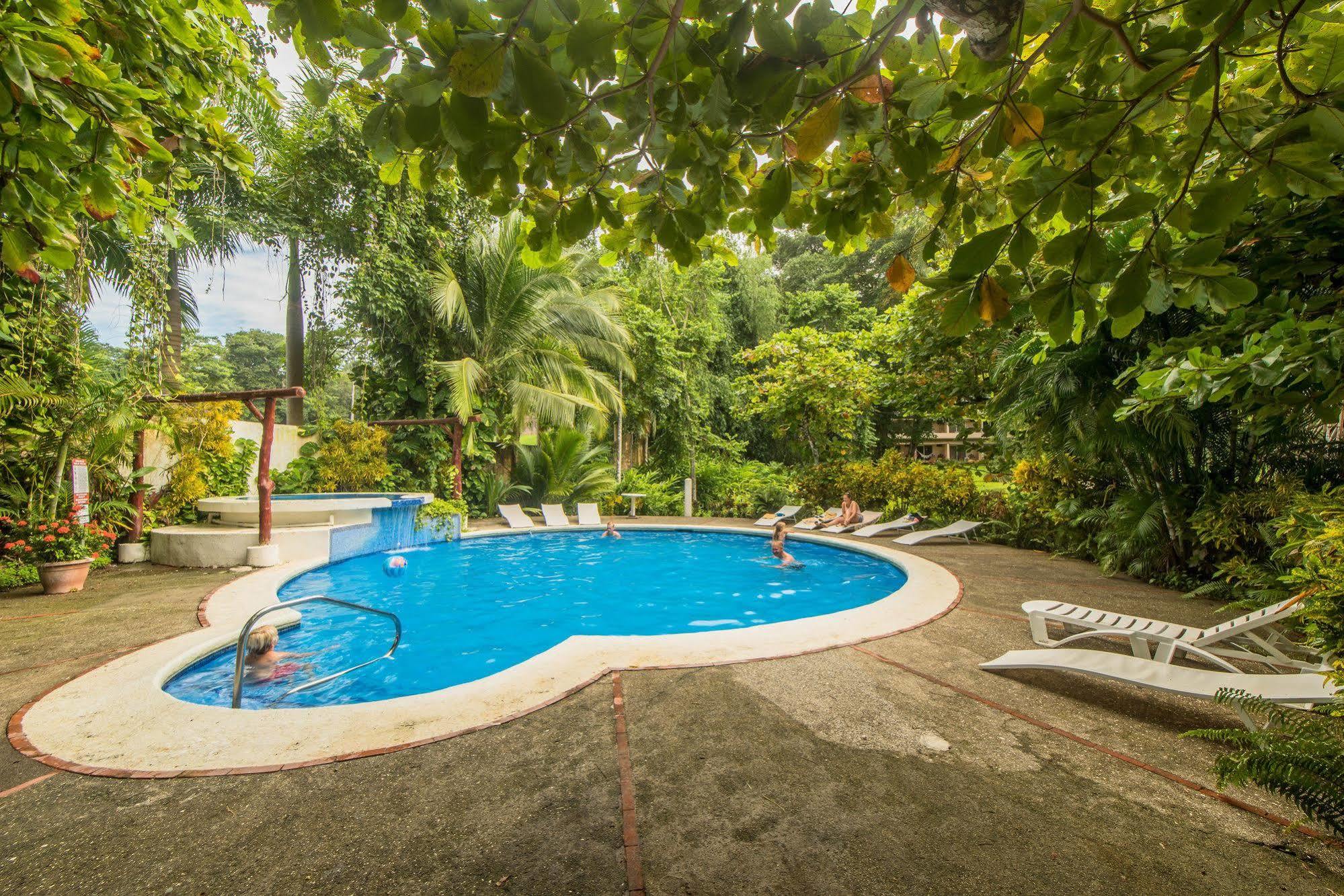 Karahe Beach Hotel Manuel Antonio Esterno foto