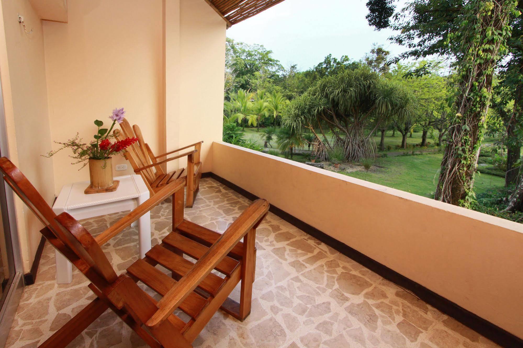Karahe Beach Hotel Manuel Antonio Esterno foto