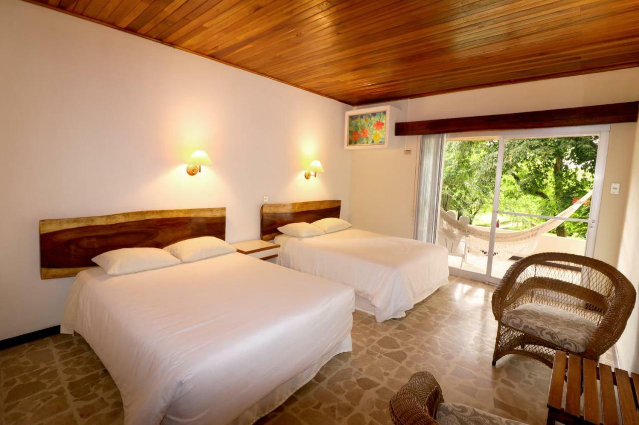 Karahe Beach Hotel Manuel Antonio Esterno foto